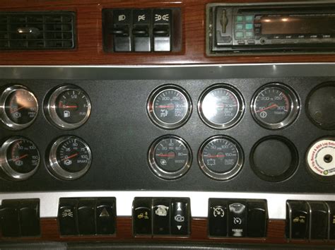 Kenworth T800 Dash Assembly In Kansas City Mo 24707941