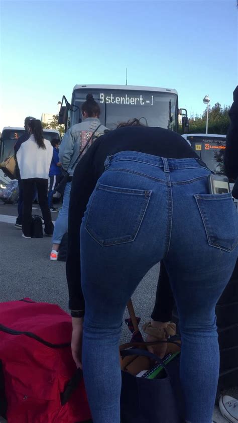 Teen In Jeans Pants Bend Over Tight Jeans Forum