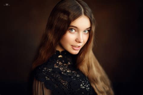 Sitting Portrait Gray Eyes Smiling Berets Looking At Viewer Elena Dmitry Arhar Women