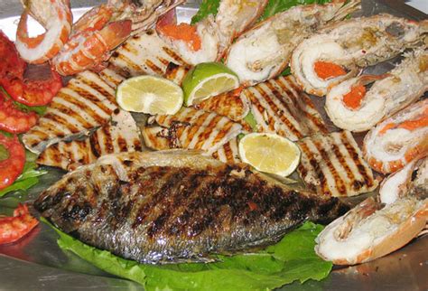 20 delicious reasons mainland europe's westernmost country needs to be regular visitors have long been in on the secret, but here are 20 reasons why portugal should be on. Portuguese Cuisine - What to eat on your holiday | Portugal Travel