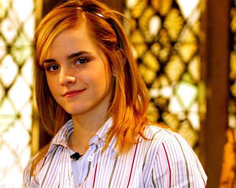Emma Watson Smiling Actress Looking At Viewer Celebrity Women Hair Band