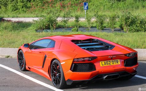 lamborghini aventador