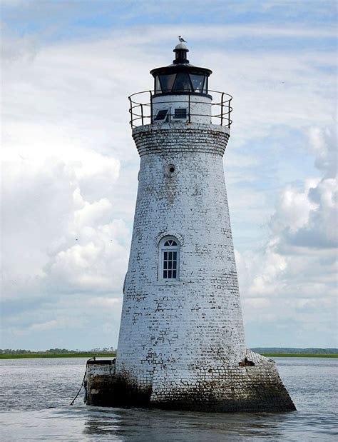 See the image for the various lines required. Lighthouse - Free Jigsaw Puzzles Online