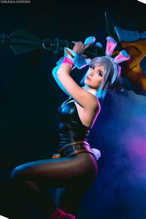 Battle Bunny Riven From League Of Legends Daily Cosplay Com