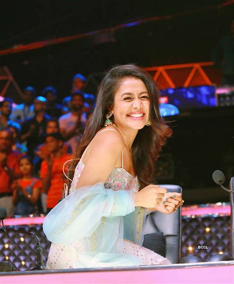 Neha Kakkar Forcibly Kissed By A Contestant On The Sets Of Indian Idol