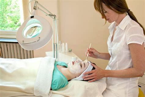 Preparing For A Chemical Peel Procedure Swinyer Woseth Dermatology