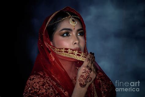 Close Up Traditional Indian Woman Photograph By Suppasit Chukittikun Fine Art America