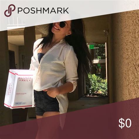 Meet Your Posher Tori I Like People That Enjoy Life Cause I Do The Same ️ ️ Posh Ambassador