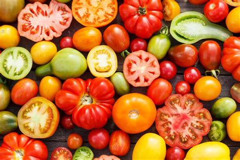 Different Types Of Tomatoes For Slicing Salads And More Stauffers