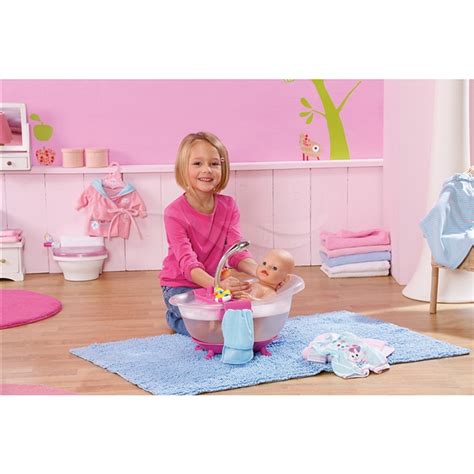 A baby bathtub will help you prop up a wriggling newborn. Baby Born Interactive Bathtub - Dukketilbehør - BABY born ...