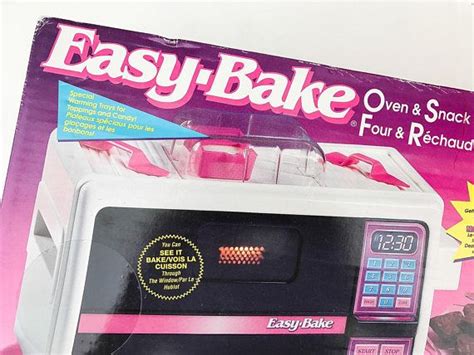 Easy Bake Oven By Kenner S Toy Oven Snack Center Vintage