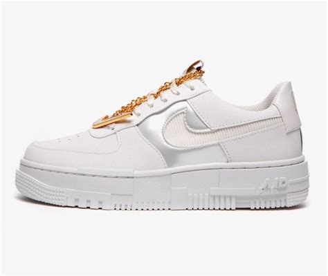 Nike Delights With Nike Air Force 1 Pixel Gold Chain | SNOBETTE