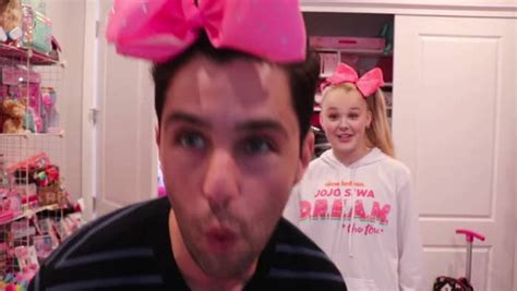 Jojo siwa is off the market! Here's What JoJo Siwa's House Actually Looks Like