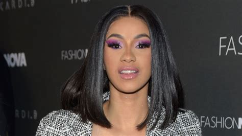 Cardi B Gets A Valentines Day Makeover With A New Hair Color Vogue