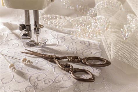 Check out our hochzeitskleid selection for the very best in unique or custom, handmade pieces from our dresses shops. Brautkleid Änderungsschneiderei in Köln - individuelle ...