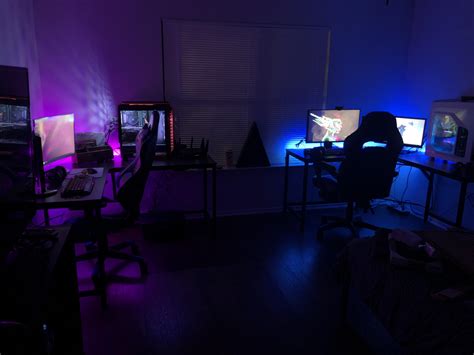 Gaming Room Ideas For Couples Couple Gaming Setup In 2020 Gaming