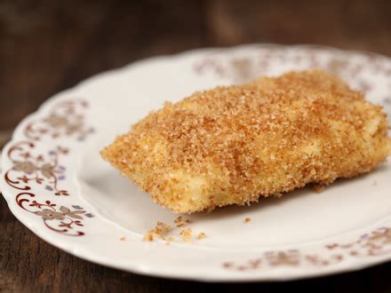 Pentru prepararea acestei prajituri de paste este nevoie de putina. Galuste cu branza dulce in pesmet