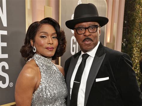 Courtney B Vance Pulled Off The Ultimate Proud Husband Move When Angela Bassett Won Her Golden