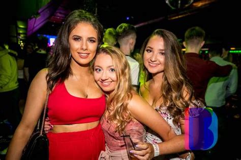 Belfast nightlife: Freshers Ball at The Botanic Inn ...