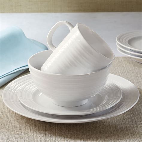 16 Piece Dinnerware Set White Porcelain Everyday Dishes Service For 4