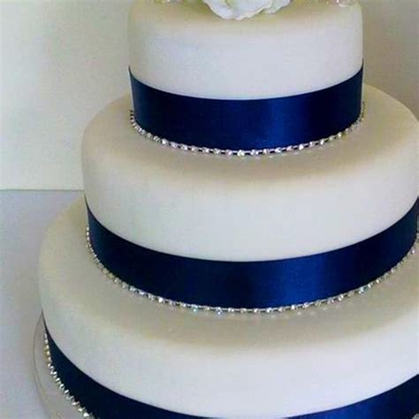 Blue Ribbon Wedding Cake Winni