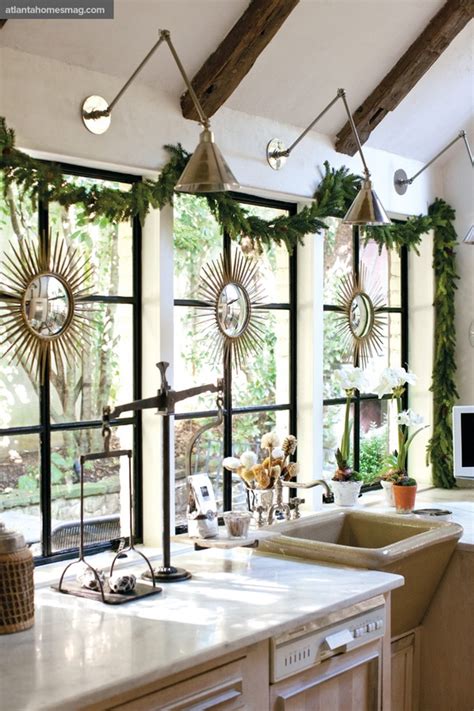 With this in mind, we couldn't help but to check in with a selection of top design experts to find out the top home decor trends for 2021. 40 Christmas Windows Decorations Ideas and Displays ...