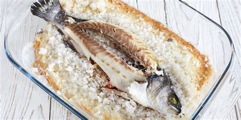Esta receta de lubina a la sal queda siempre perfecta. Receta Lubina a la sal sencilla | Cocina rico