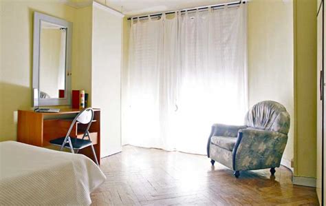 Consejos para alquilar una habitación en madrid. Habitación 1 alquiler estudiantes Salud 17 2d, Madrid