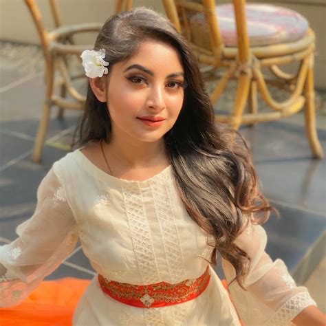 I am a professional graphic designer, expert in photoshop and illustrator. Nusrat Jahan Ontora - Home | Facebook