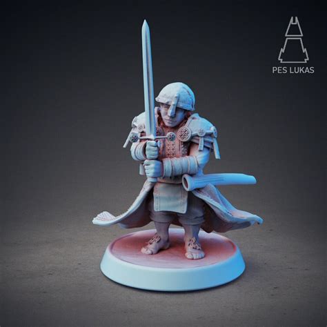 Halfling Paladin Knight Miniature 28mm 32mm Scale 8k Resin 3d Printed