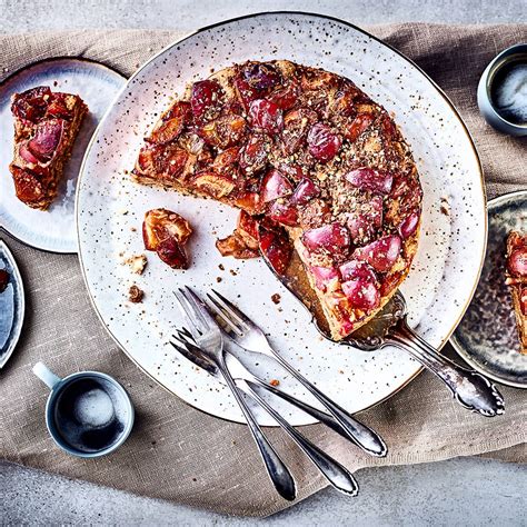 Das buch ist gerade frisch in diesem herbst erschienen und kommt sehr klassisch daher. Zwetschgen-Kuchen - Rezept | EDEKA