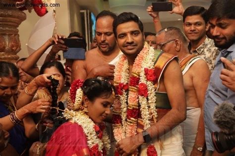 Priyanka chopra reacts to the wedding pics. Actor Sathish - Sindhu Wedding Photos, Event Gallery, Actor Sathish