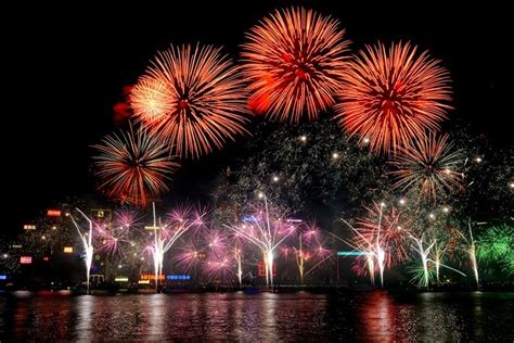Check spelling or type a new query. 【煙花攝影】2015香港除夕倒數煙花拍攝技巧 - 攝影入門 Fotobeginner.com