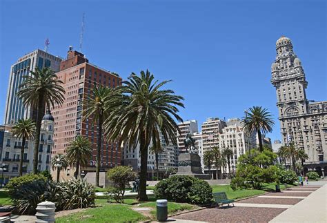 Montevideo Grande Ville De Luruguay Guide Voyage