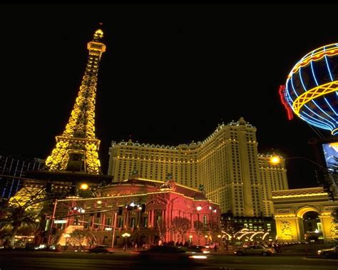 Paris Hotel In Las Vegas Nevada North America Wallpaper Download Hd