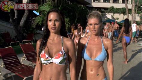 Stacy Kamano Nuda ~30 Anni In Baywatch Hawaiian Wedding