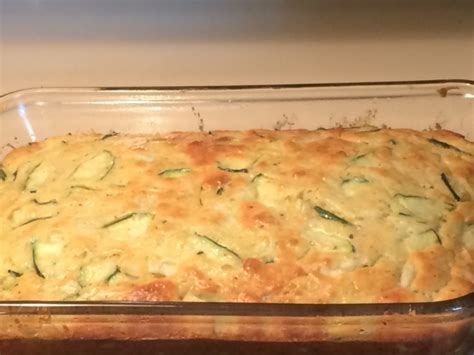 Discover our recipe rated 3.1/5 by 7 members. zucchini pie bisquick