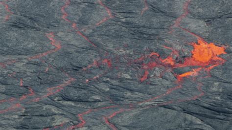 Volcano Spewing Lava At Hawaii Volcanoes National Park Image Free