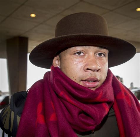 Memphis depay memphis depay memphisdepay netherlands national team lyon memphis depay is a piece of digital artwork by waller albert which was uploaded on july 15th, 2021. Memphis Depay: Manchester United feiert den exzentrischen ...