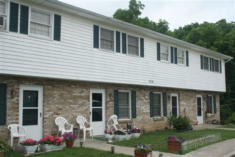 They told us they had to cut countertops three times due to problems. 154 Hager Drive, Richmond KY - Hager Rental