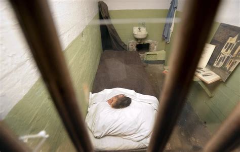 This is a list of notable inmates of alcatraz federal penitentiary. Amazingworld: Alcatraz marks 50th anniversary of fabled escape
