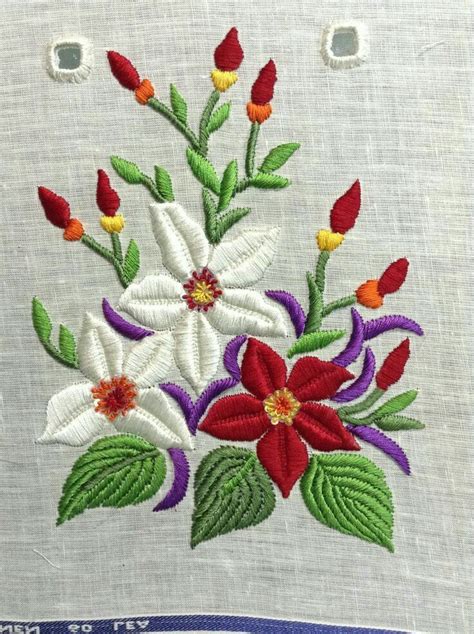 Pin By Delia Solís On Patrones De Bordado Embroidery Stitches