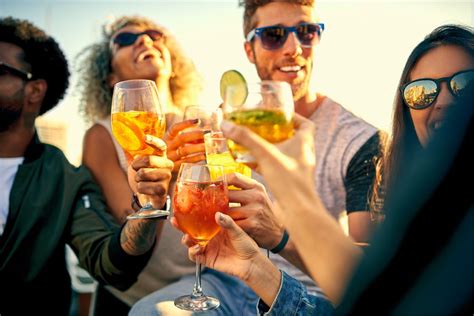 13 Top Tips To Throwing The Ultimate Corporate Summer Party