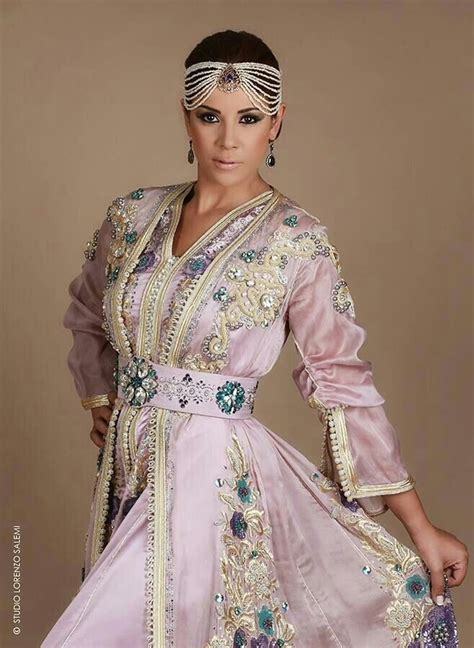 Pin By Aicha Rochdi On Moroccan Caftans And Jellabas Morrocan Fashion