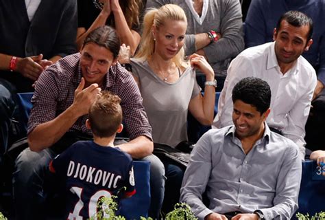 Il 15enne, nell'ultima stagione nella formazione under 12 del club transalpino, ha firmato un contratto fino al 30 giugno 2024. In pictures: Ibrahimovic defies Djokovic in Paris Masters ...