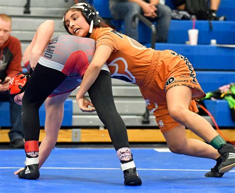 Girls Wrestling St Vrain Valley Team Qualifies Two For Girls State