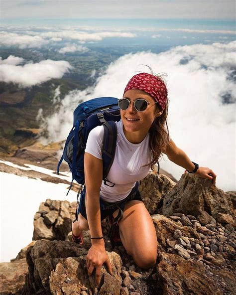 🌍travel Adventure ⛰hiking On Instagram Hiking Above The Clouds In New