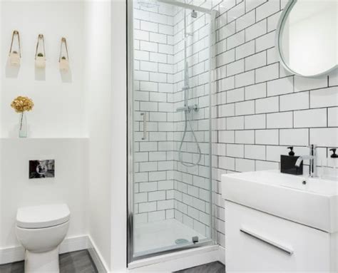 This is probably our favourite idea for the tiny ensuites out there! Ensuite Bathroom Ideas | Big Bathroom Shop