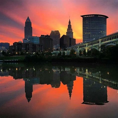 Pin By Jeannine On Cleveland Cleveland Skyline Skyline Places To See