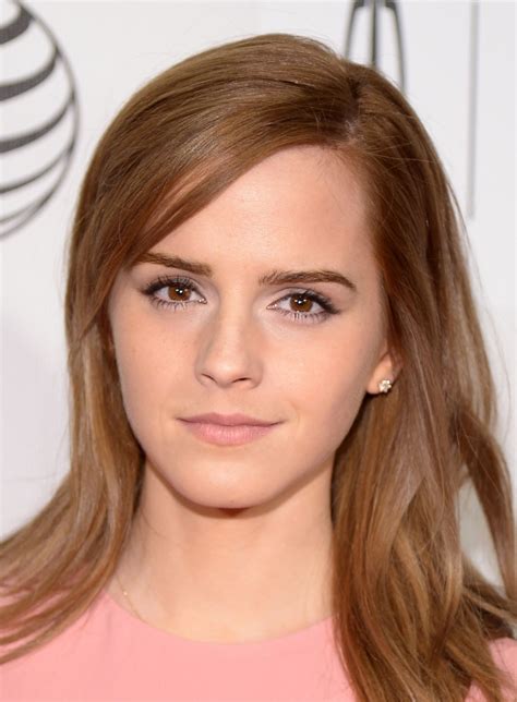 Makeup Idea Emma Watson S Pink Lipstick Matched To Her Dress Glamour